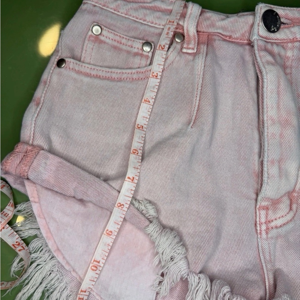 Trendy Pink Frayed Denim Shorts - Picture 8 of 10